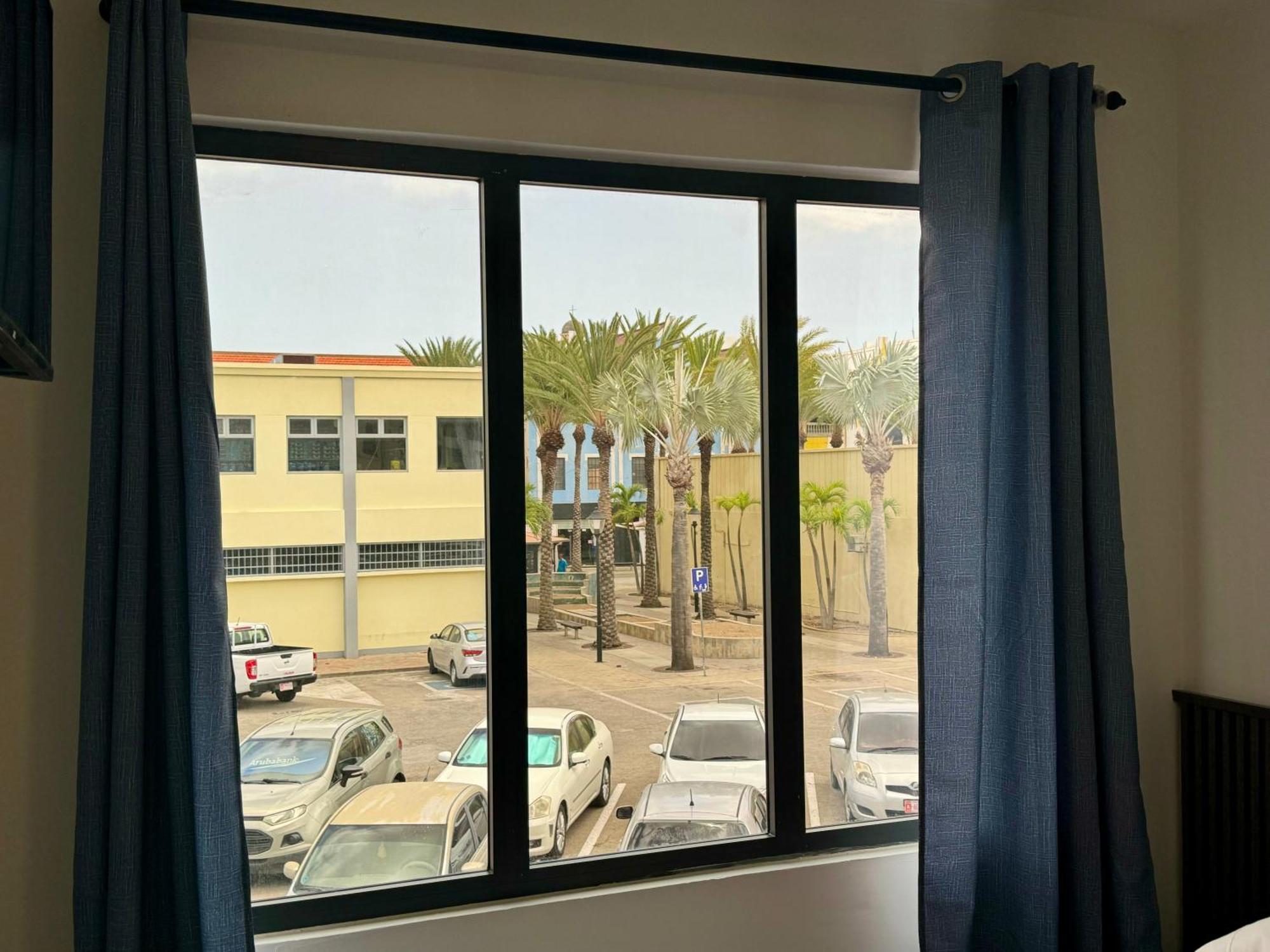 Central Boutique Hotel Oranjestad Zewnętrze zdjęcie