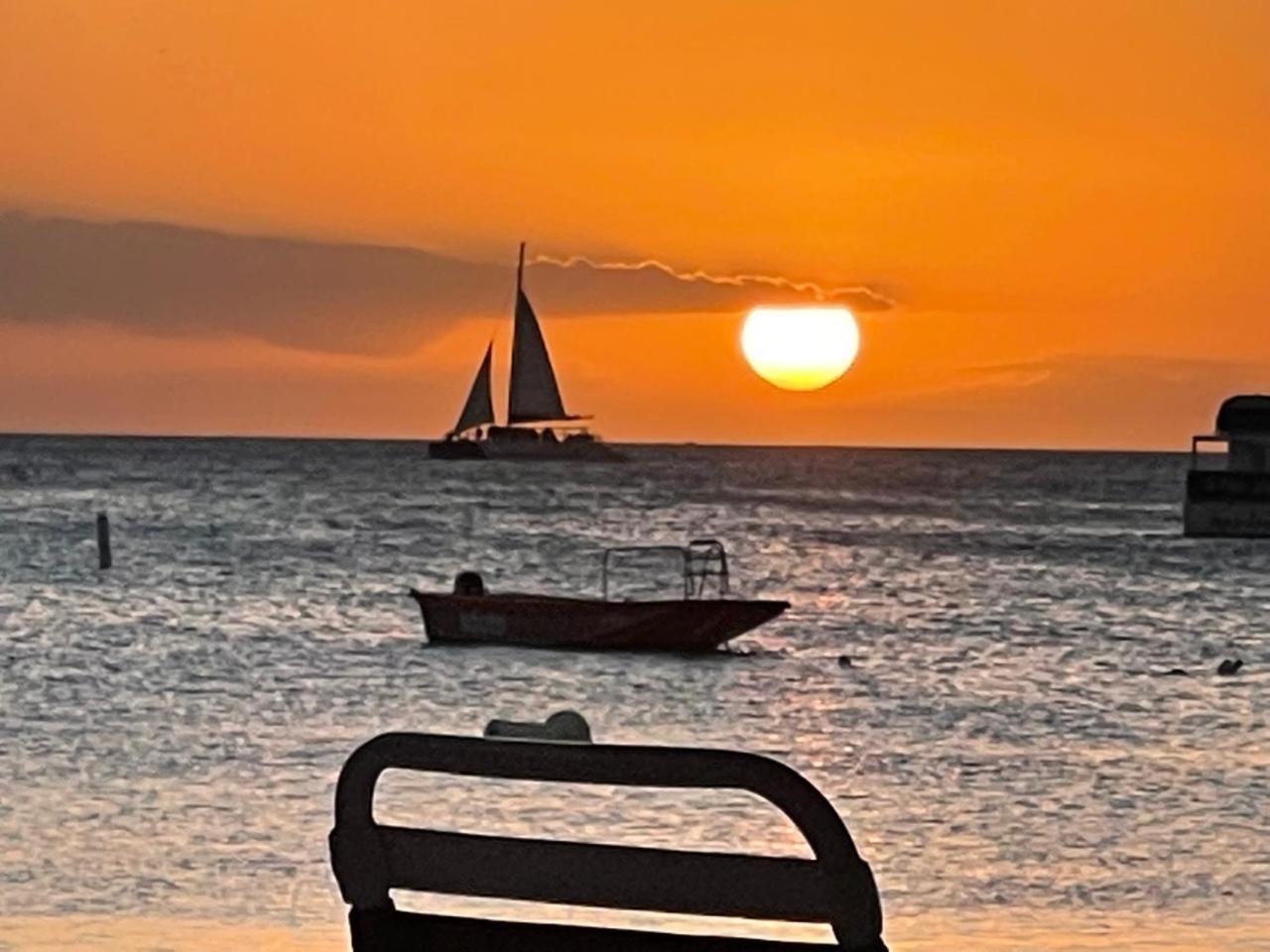 Central Boutique Hotel Oranjestad Zewnętrze zdjęcie